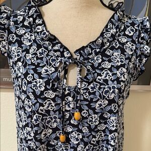 SJS Navy and White Floral Dress with Keyhole Tie